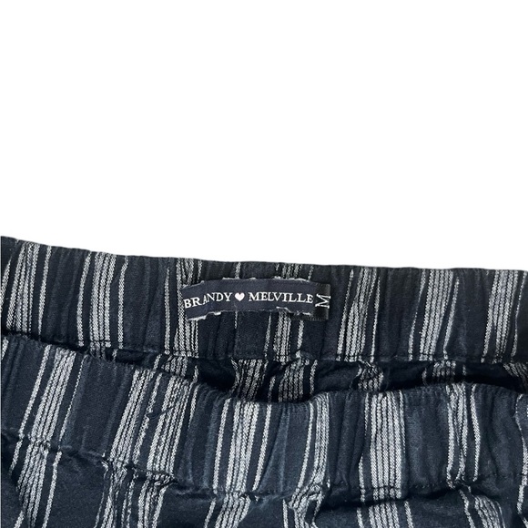 Brandy Melville Navy Shorts with White Stripes – Size Medium 🌊✨ - Picture 4 of 6